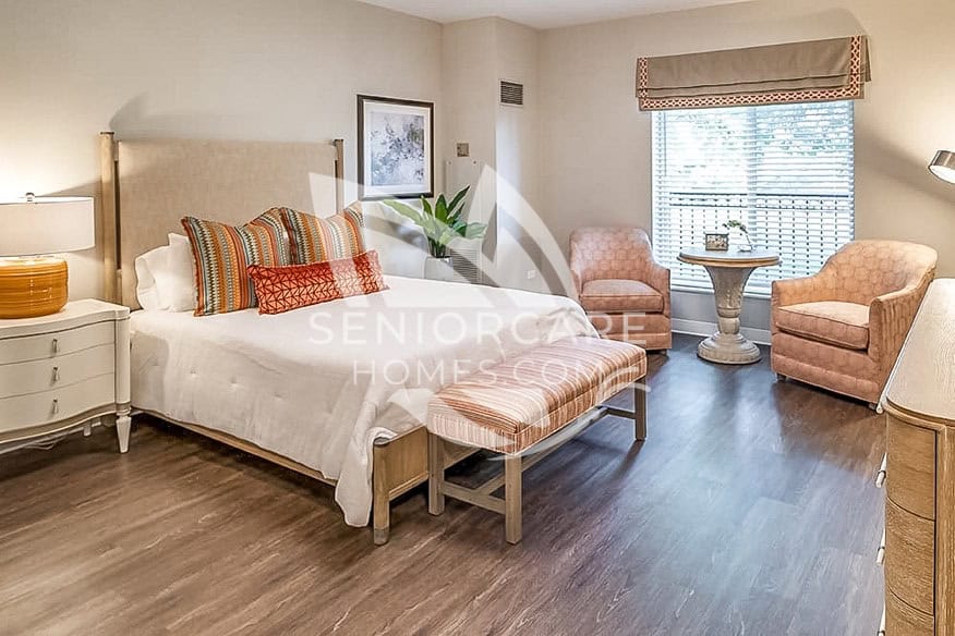 Cozy private bedroom at Brookdale Vernon Hills