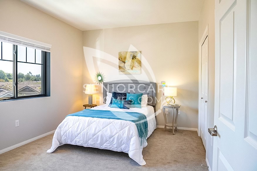 The main photo of Watermark Riverside - Raincross