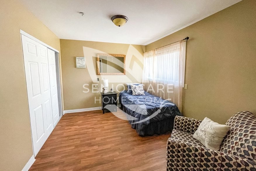 A bright single bedroom at Citrus Gardens
