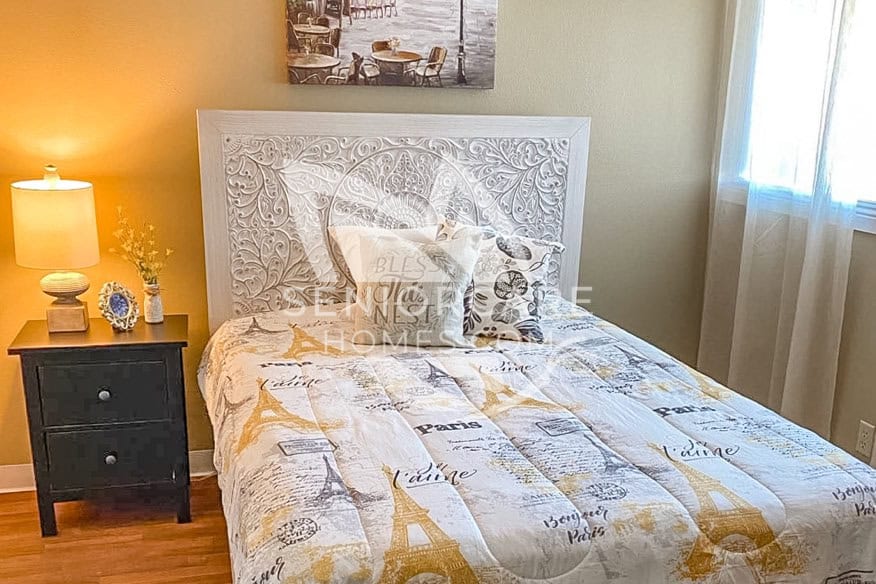 Private Bedroom at Citrus Gardens