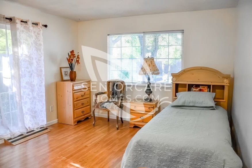 The main photo of Angels Crest Homes 2
