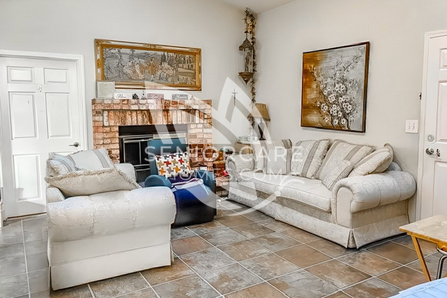 The main photo of Angels Crest Homes 1