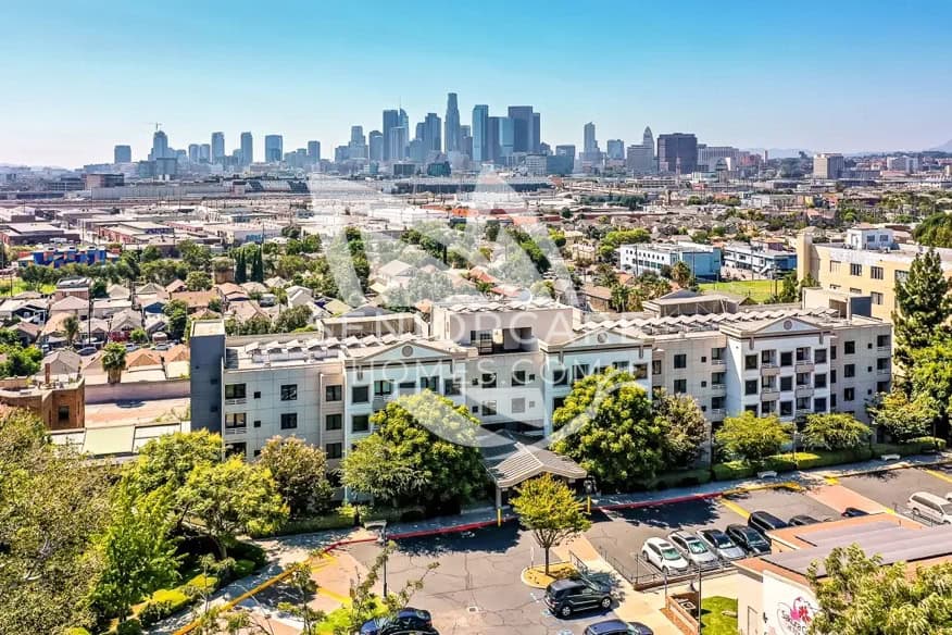 View of Los Angeles at Sakura Gardens Los Angeles