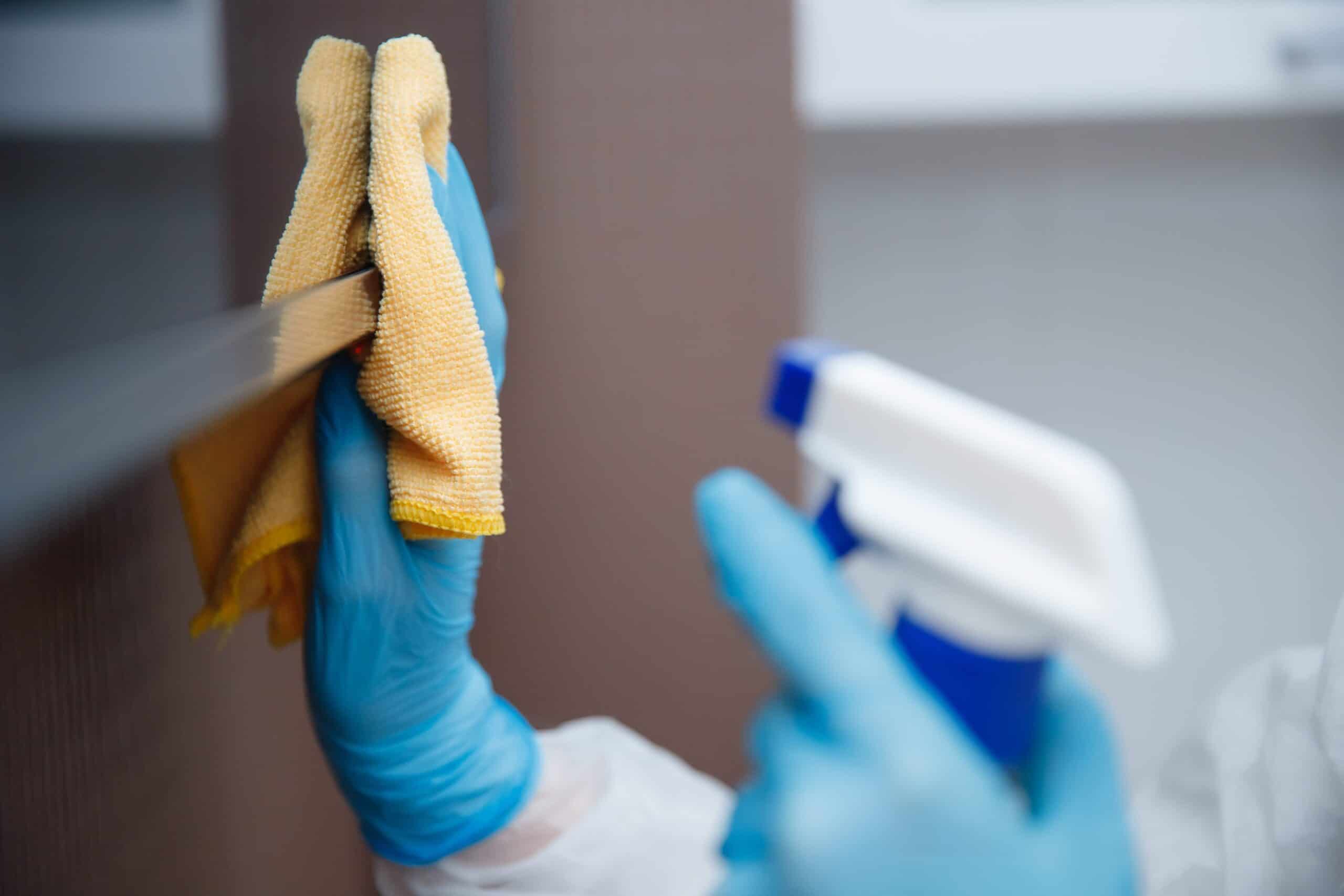 deep cleaning & sanitising surfaces