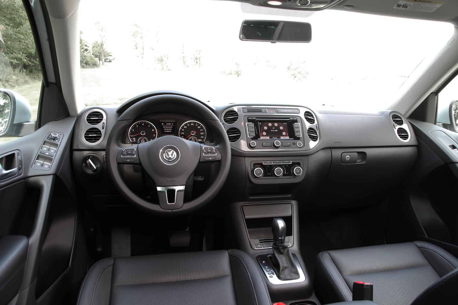 Interior dashboard and control panel of Volkswagen Tiguan 2017-2018.