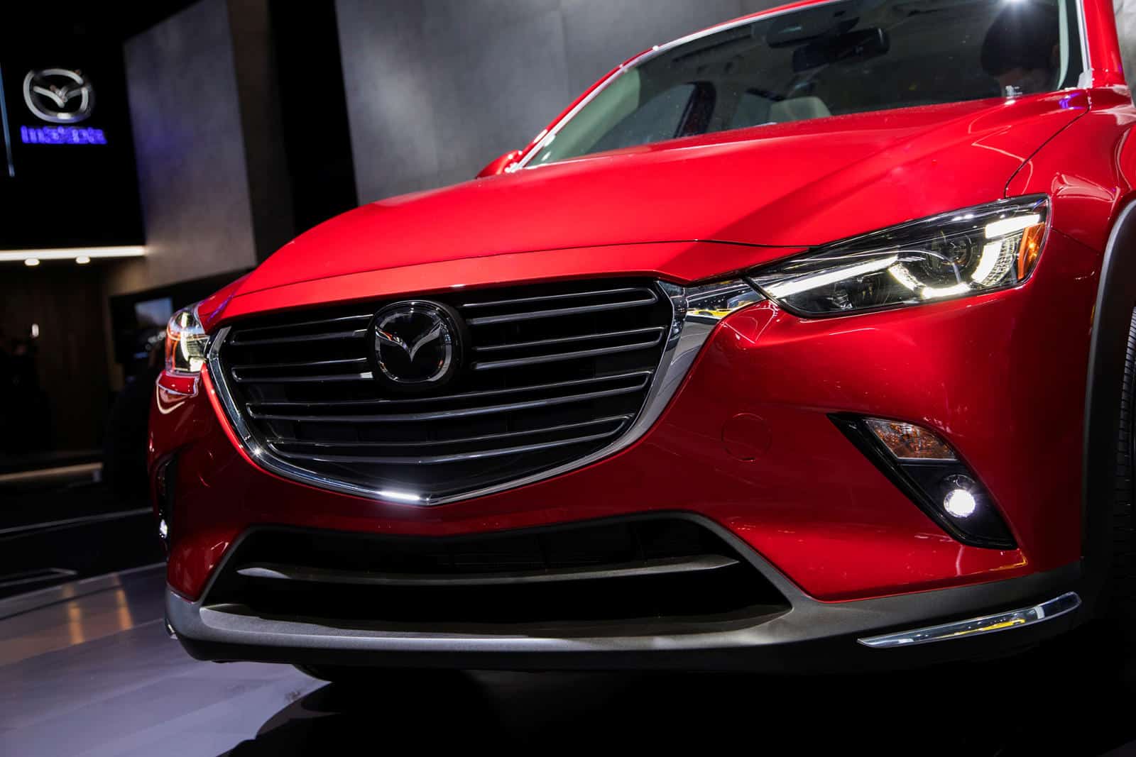 Headlamp and Fog Lamp Kit for Mazda CX-3 - Enhance your vehicle's lighting performance.