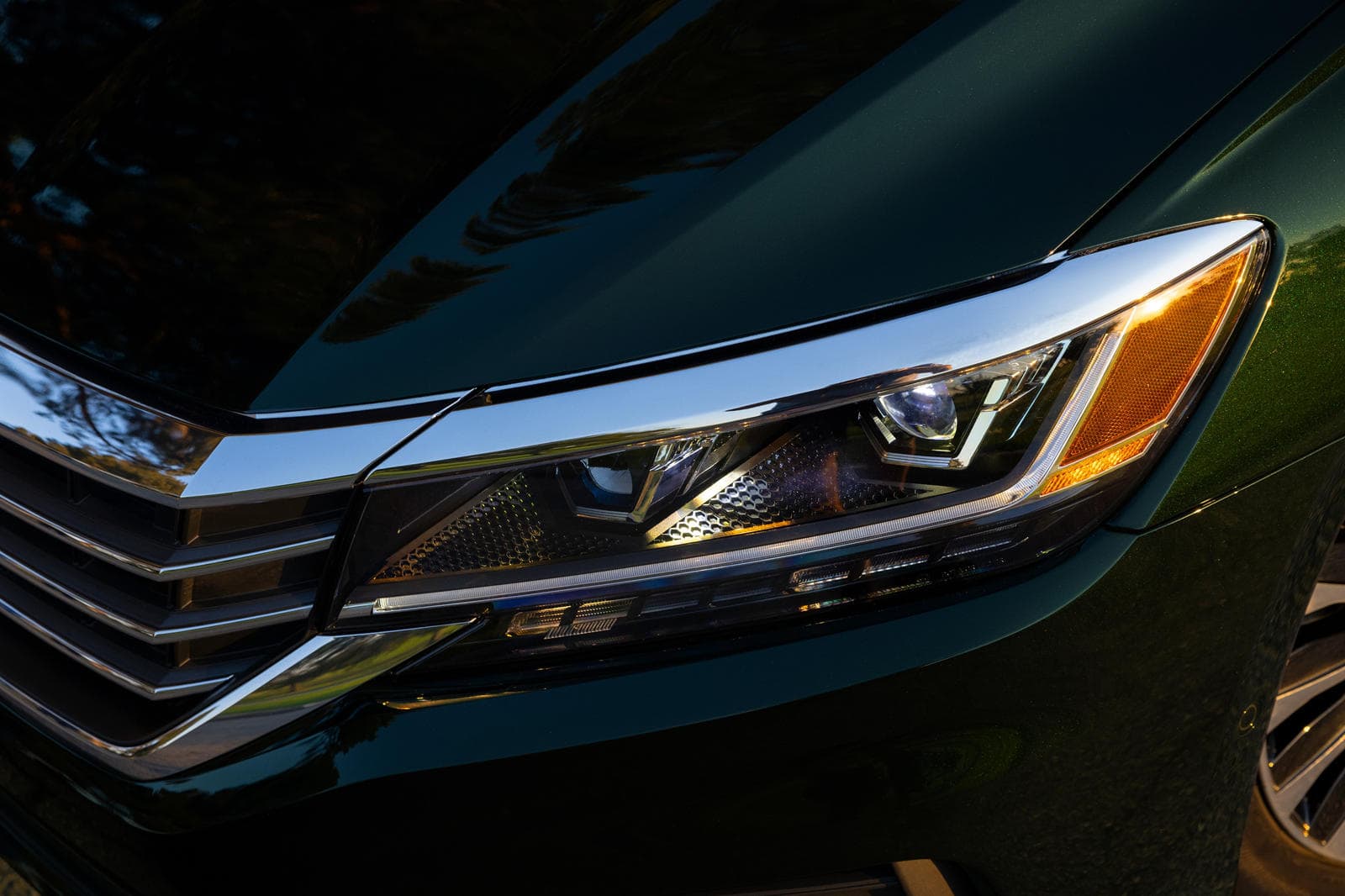 Headlamp kit for Volkswagen Passat - high-quality automotive lighting upgrade.