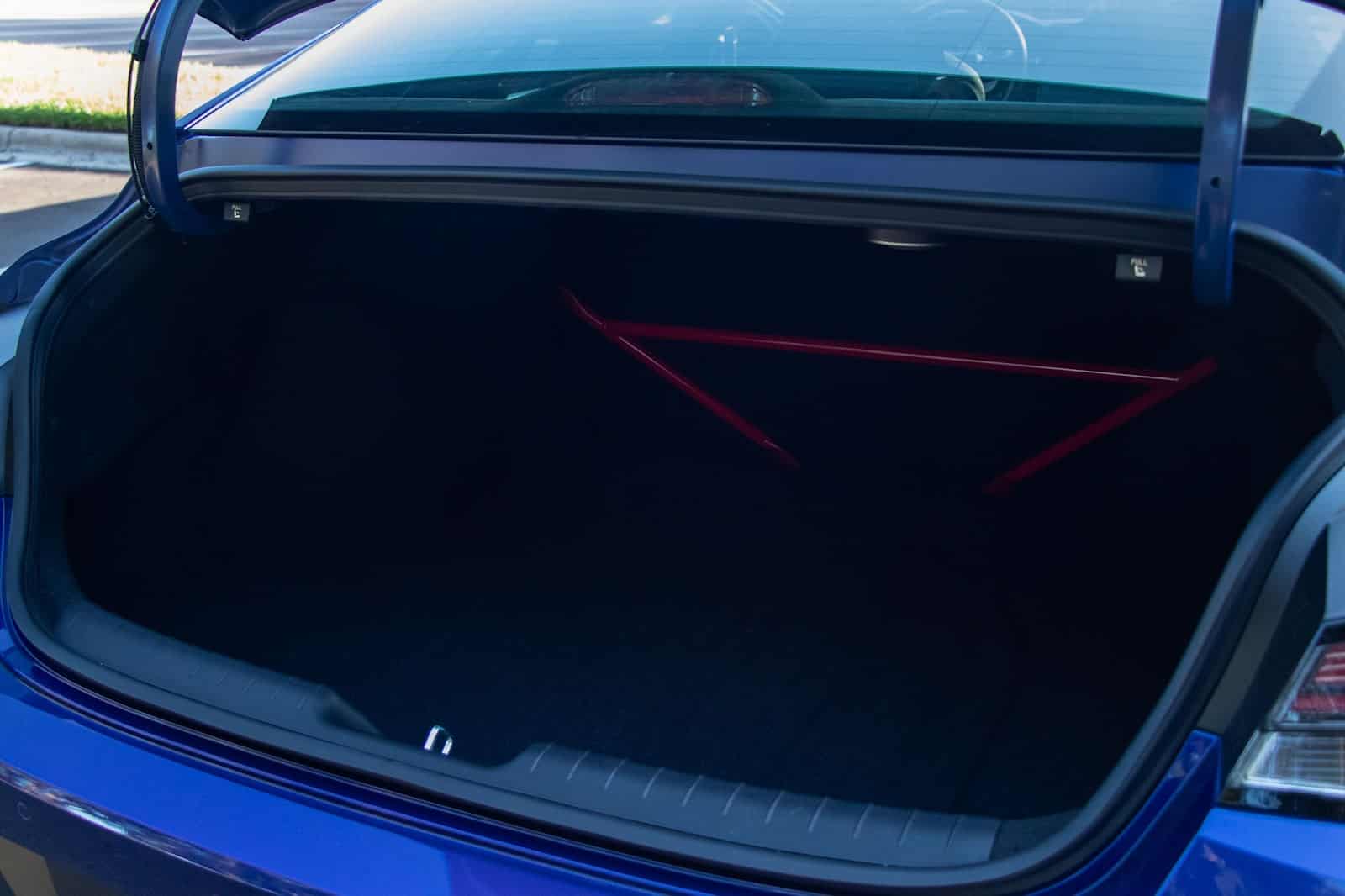 Luggage area kit for Hyundai Elantra to protect and organize your trunk space. Easy to install and d.