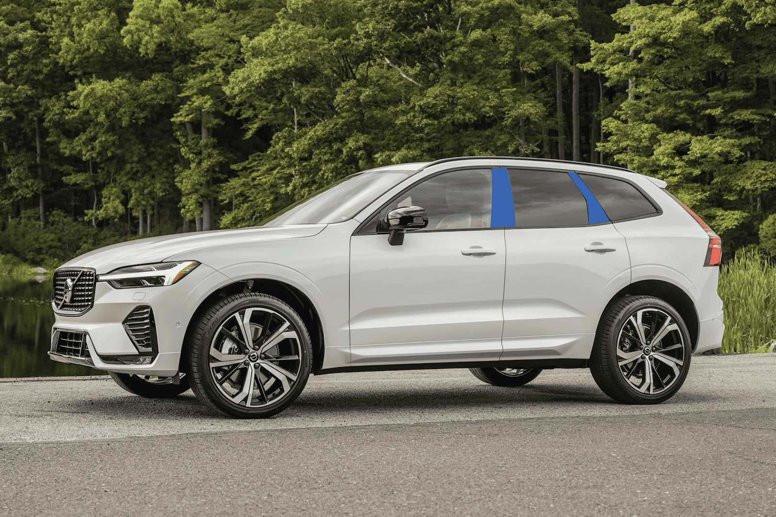 High-quality Volvo XC60 B & C pillar trim for enhanced vehicle aesthetics.