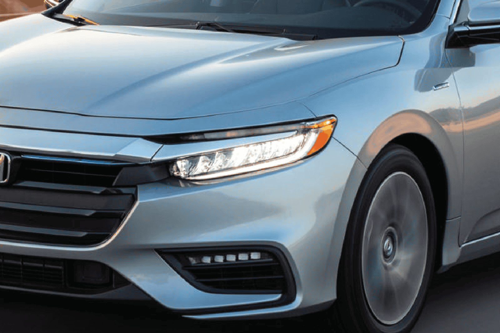 High-quality Honda Insight headlamp and fog lamp kit for enhanced visibility and style. Perfect for.