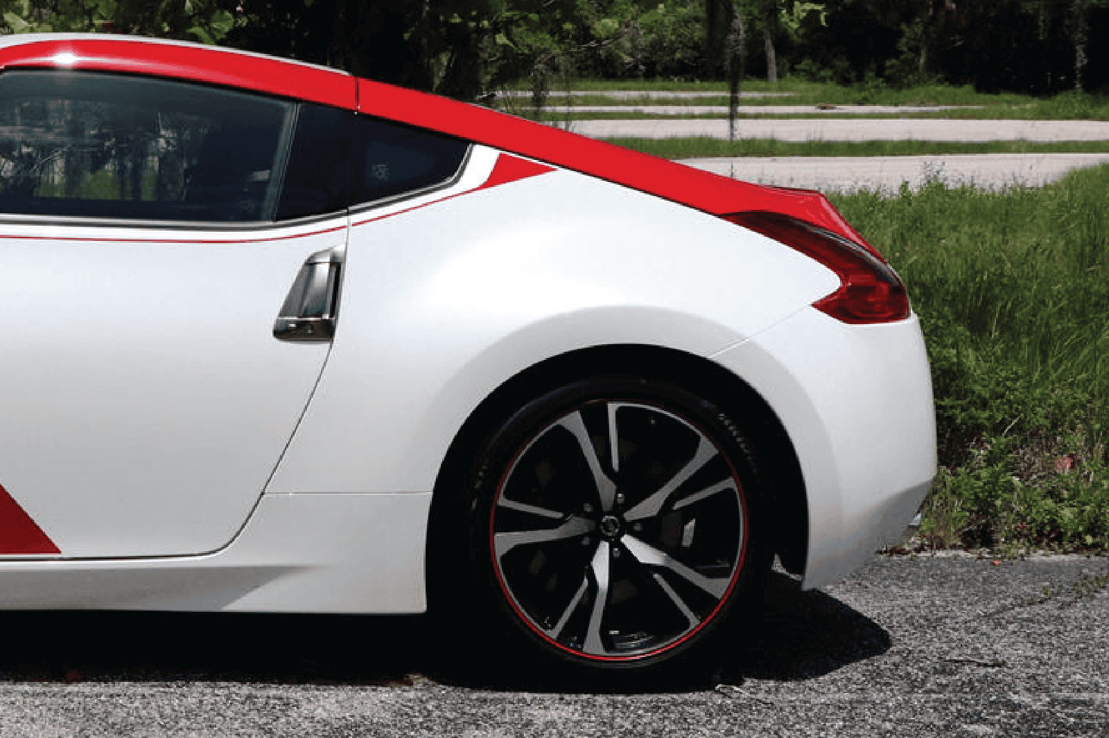 Impact area of Nissan 370Z coupe rear wheel damage.