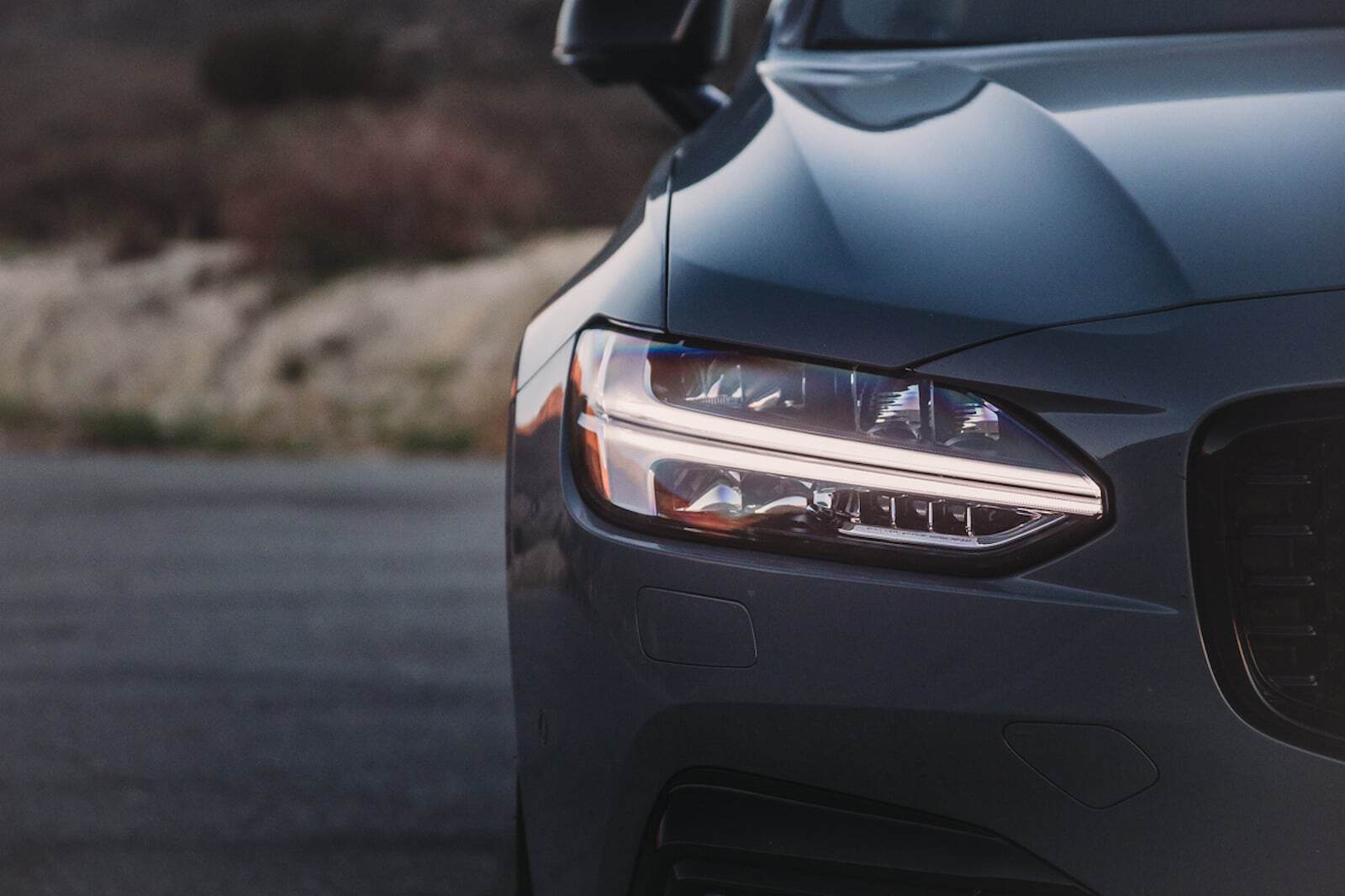 Headlamp and Fog Lamp Kit for Volvo S90 - Enhance your vehicle's lighting.