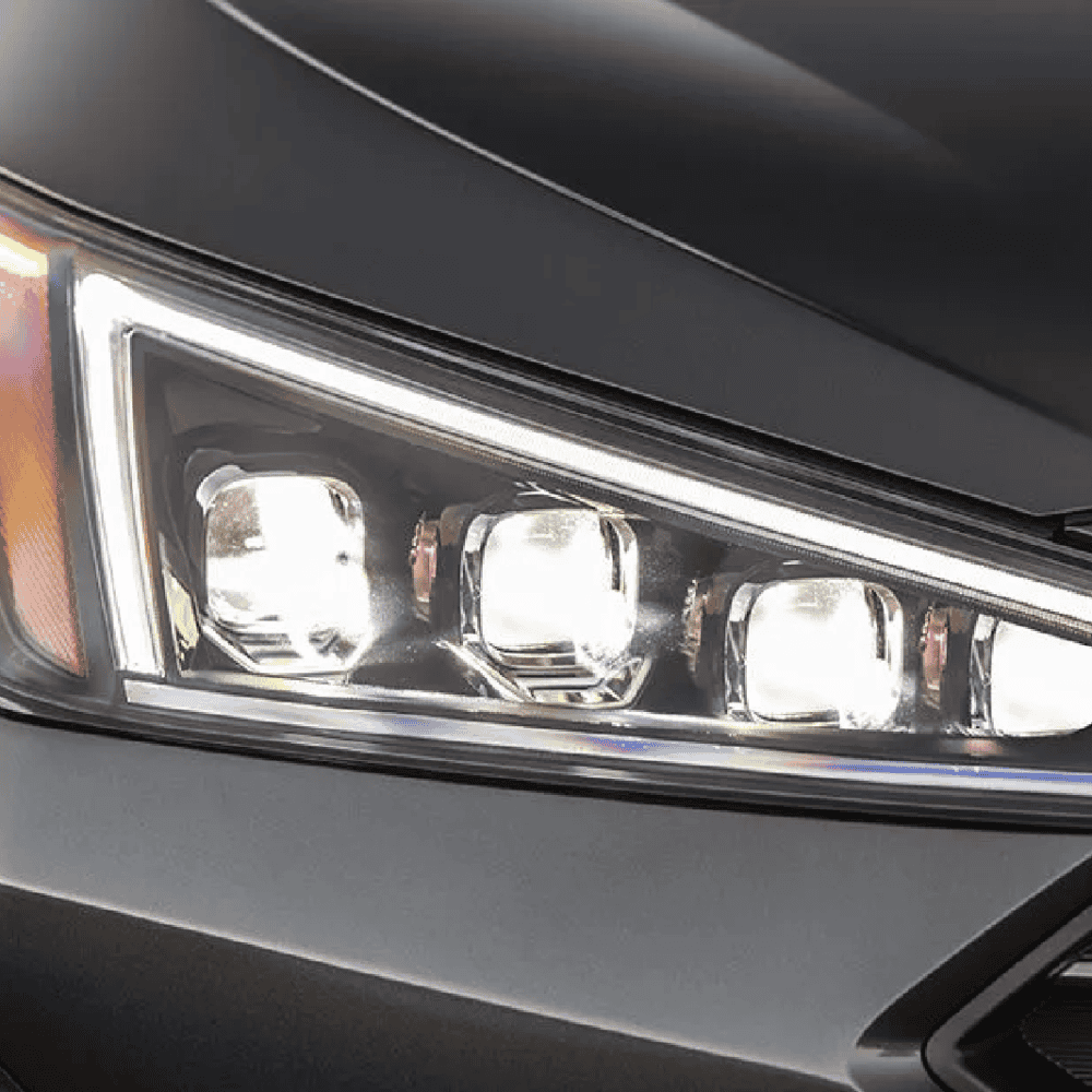 Headlamp protection for Hyundai Avante 1.6 S, durable and stylish headlamp cover.