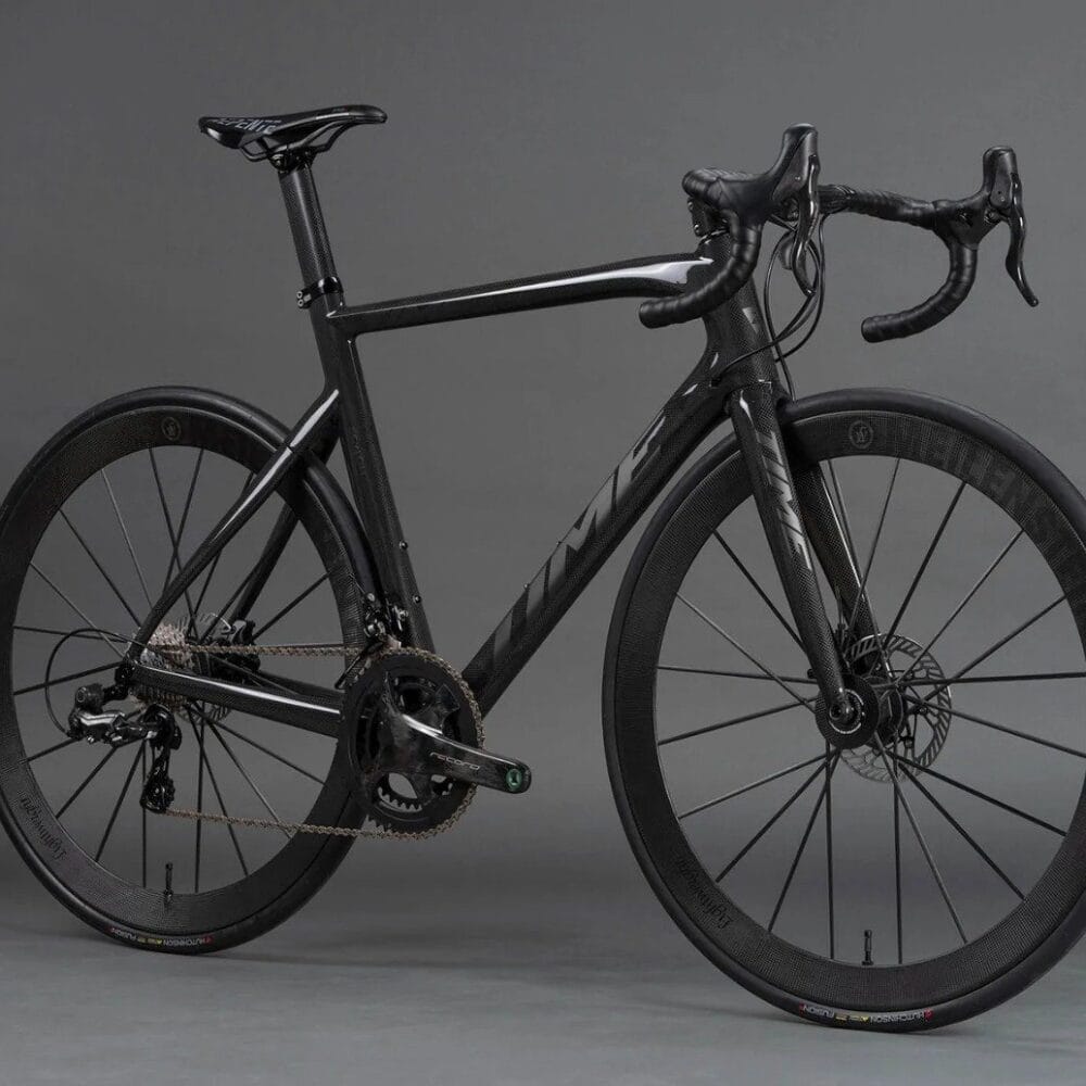 High-quality SCYLON frame protection film for bicycles.