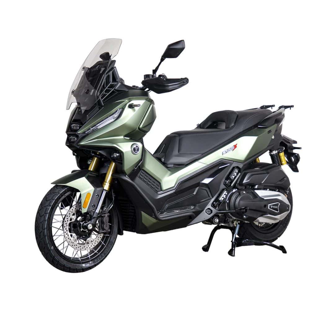 VOGE SR450X motorcycle with paint protection kit and accessories.