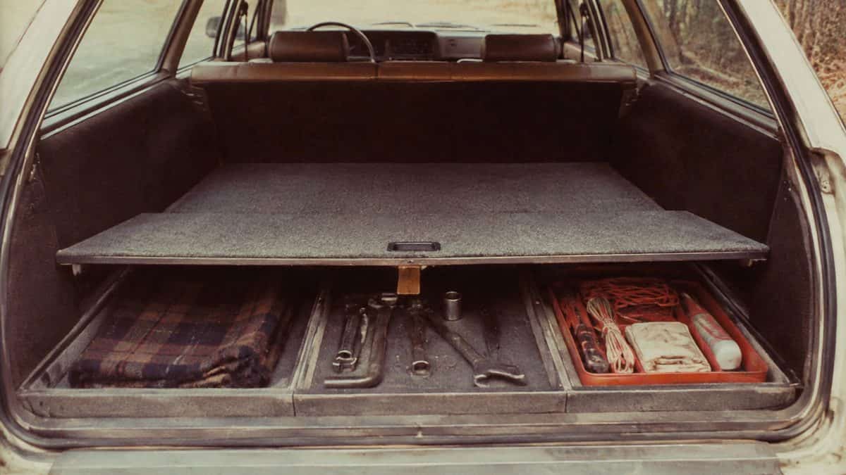 11 Things Every Kid Who Rode in a Station Wagon Remembers 11 Kids in rear-facing seats