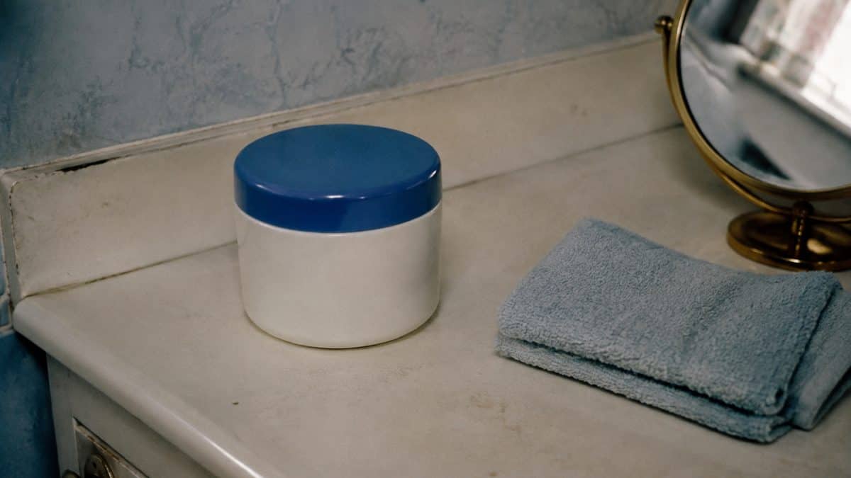 Authentic vintage Pond's cold cream advertisement or real product photo.