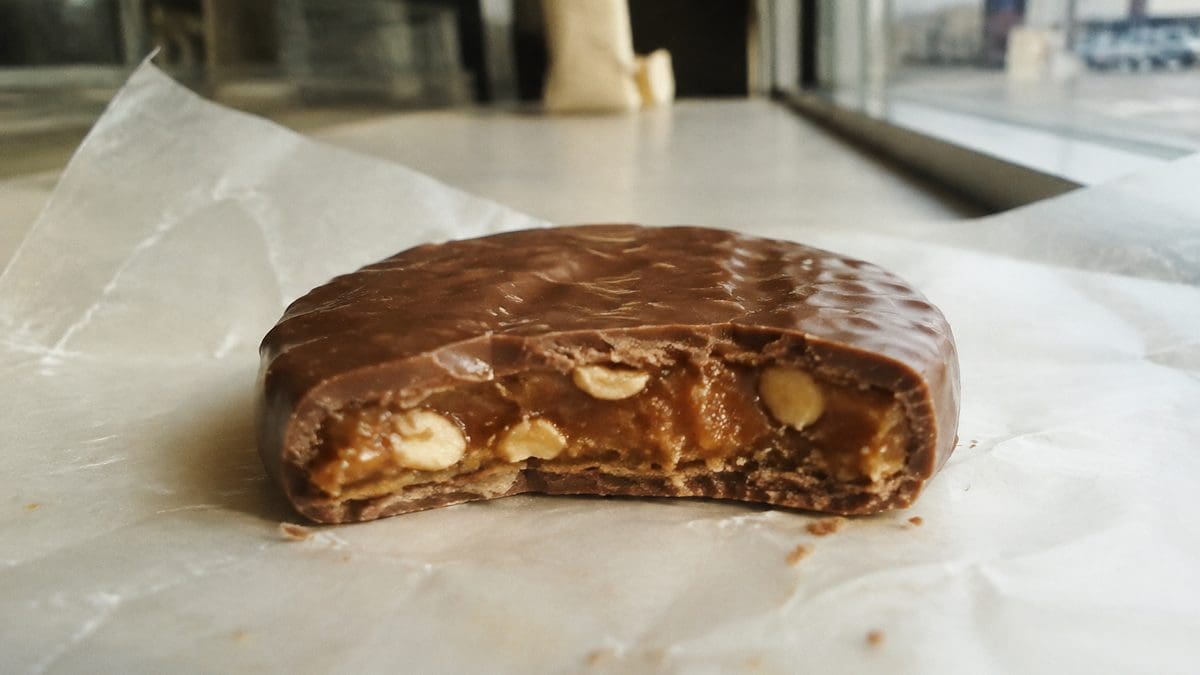 12 Gas Station Snacks from the '80s That Made Road Trips Worth It 4 Vintage Reggie! Bar wrapper.