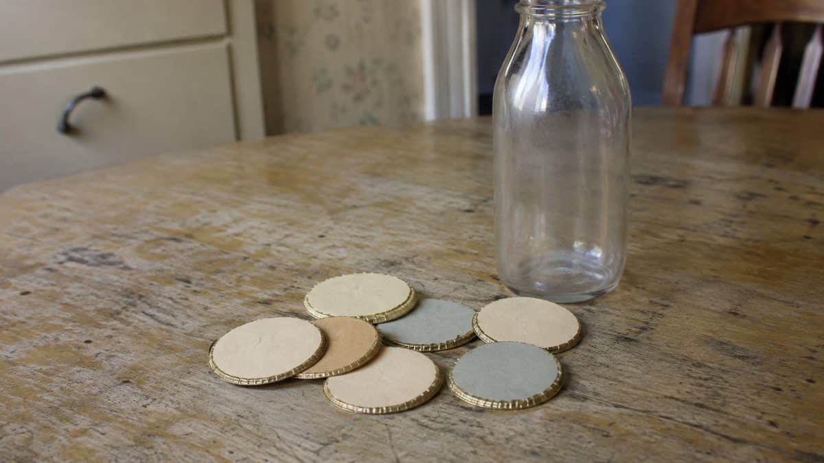 12 Things Every Kid Who Grew Up With a Milkman Remembers 4 Authentic vintage cardboard milk bottle caps with clear typography