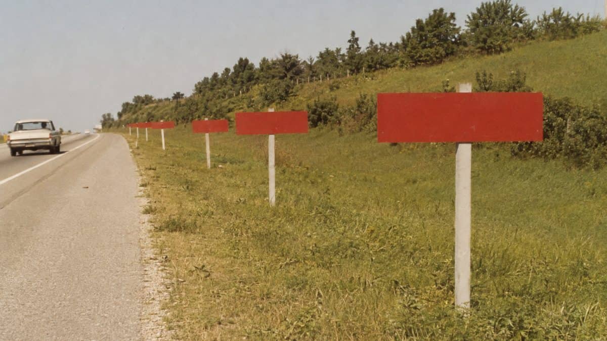 13 Family Road Trip Rituals from the '70s Nobody Does Anymore 13 Sequence of small Burma-Shave signs along a highway.