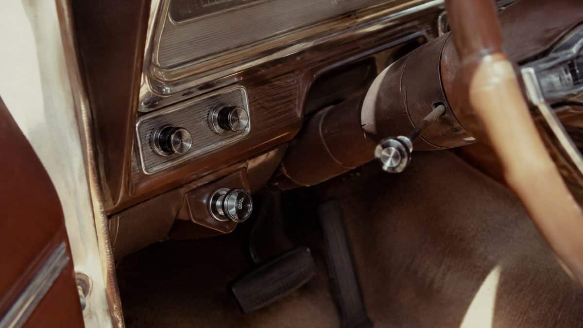 Vintage car manual choke knob