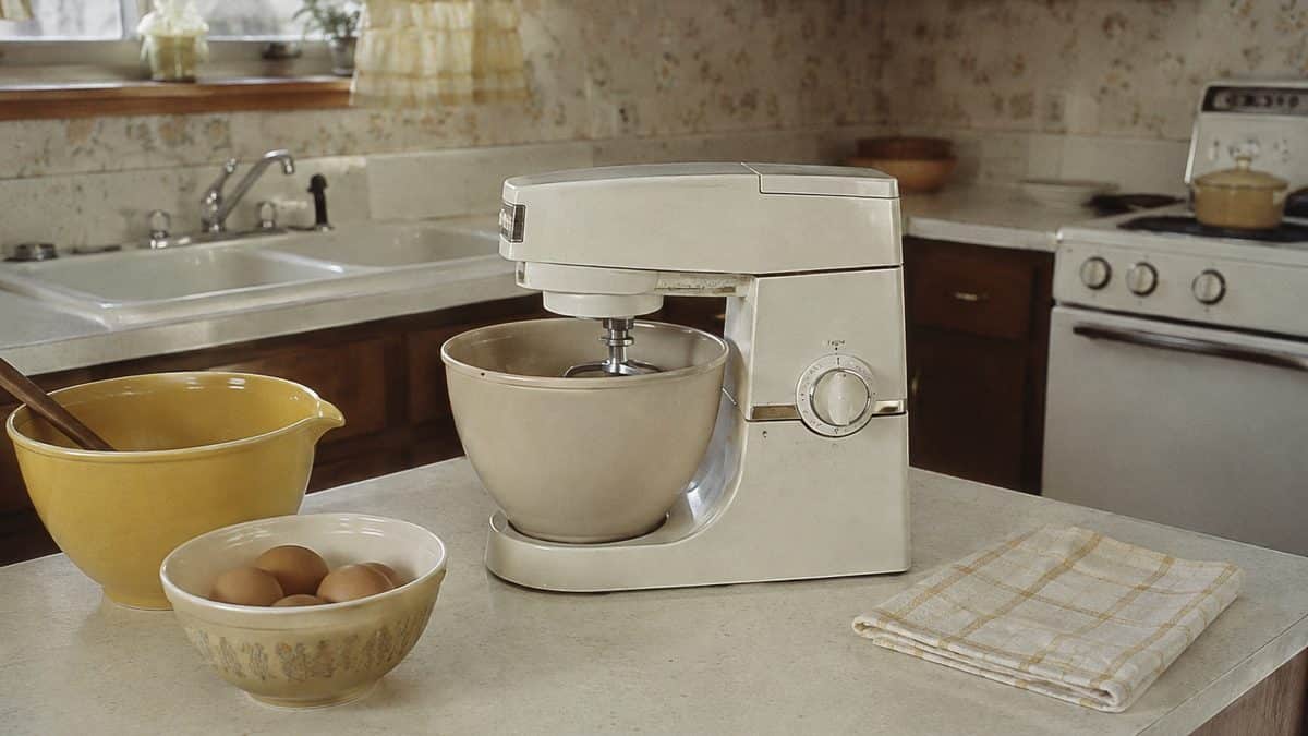 14 Vintage Kitchen Appliances from the '60s Worth a Small Fortune Today 12 Kenwood Chef mixer