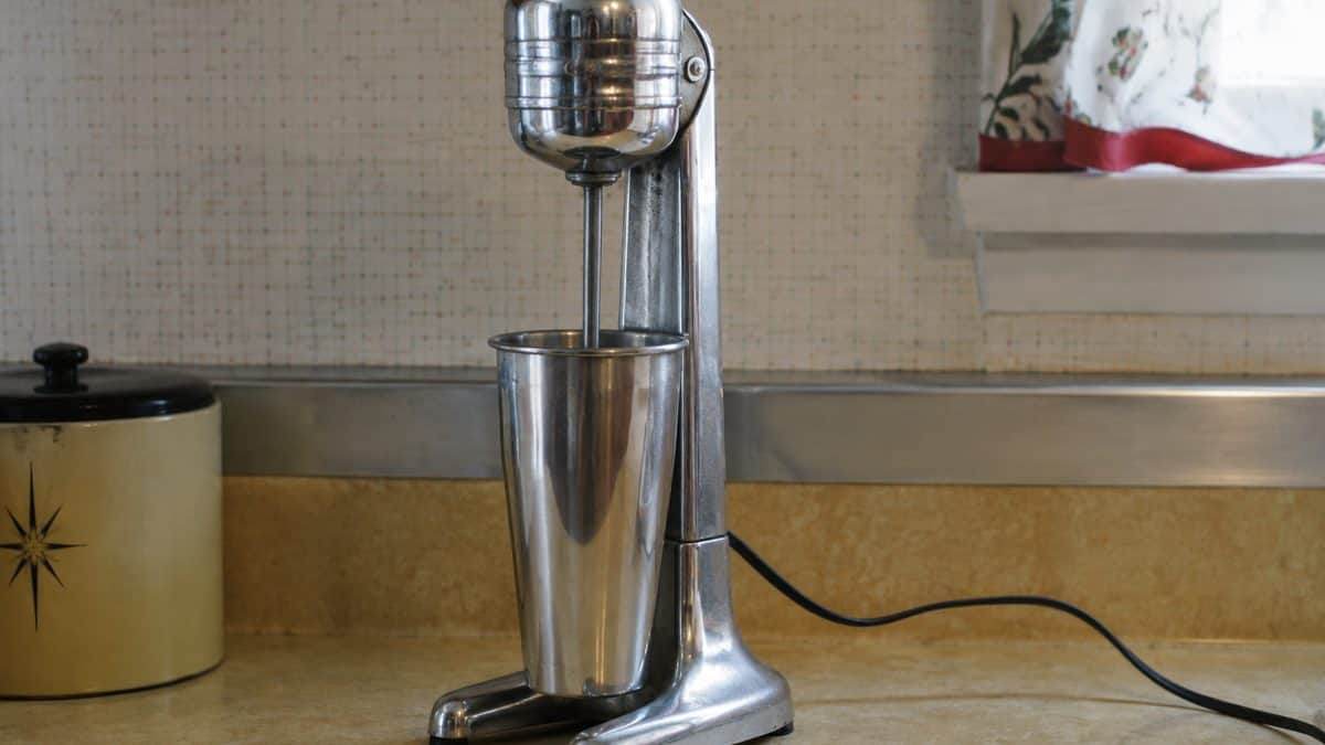 14 Vintage Kitchen Appliances from the '60s Worth a Small Fortune Today 8 Genuine photograph of a vintage Hamilton Beach Milkshake Mixer.