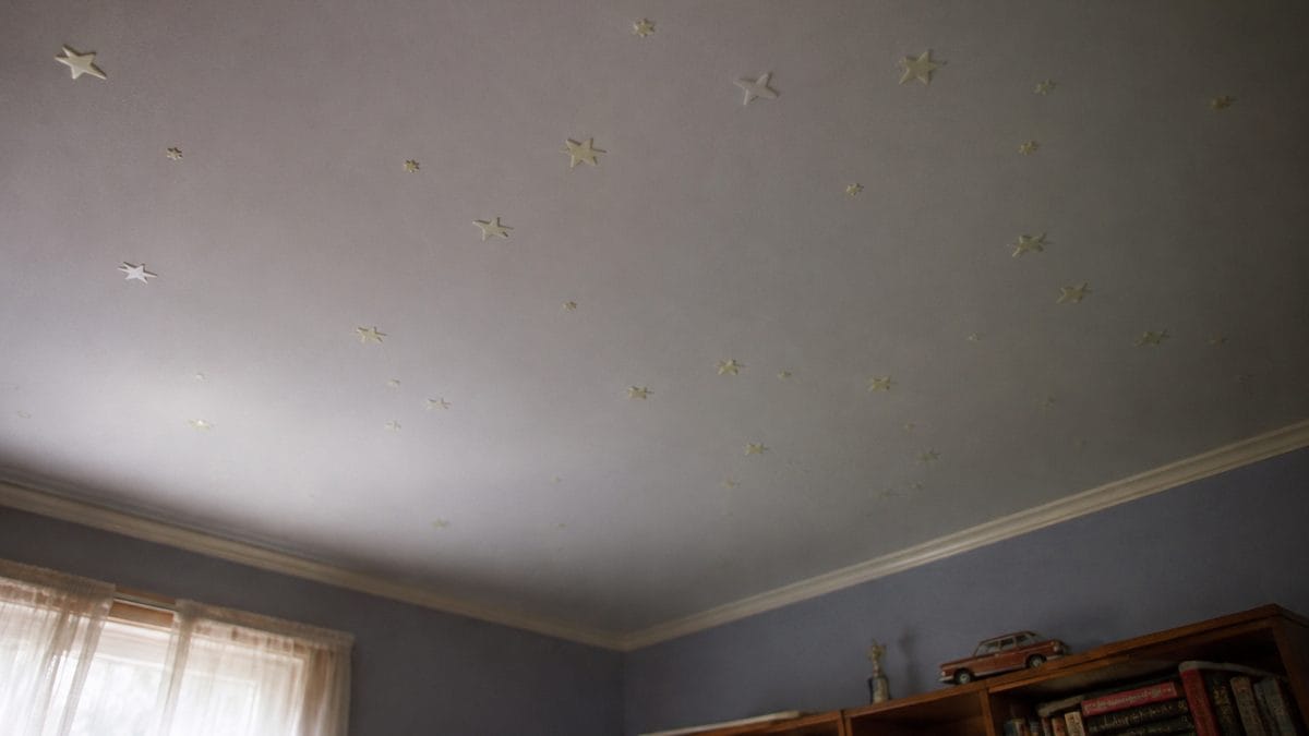 16 Things Every Kid Had in Their Bedroom in the '70s 13 Photograph of a real bedroom ceiling with vintage glow-in-the-dark plastic stars.