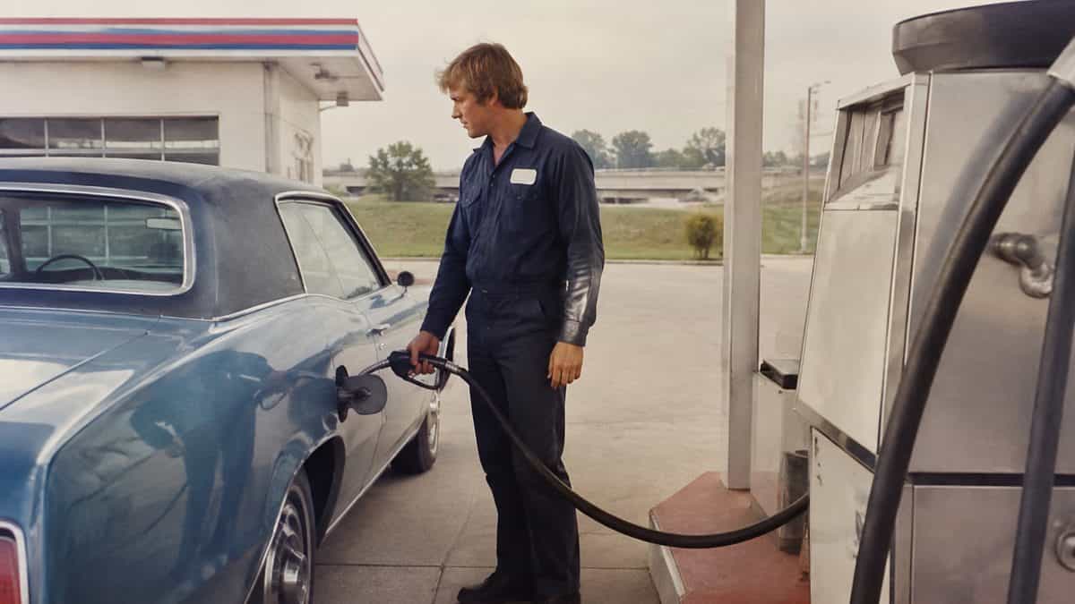 15 Summer Jobs That Taught Us More Than Any Internship 6 Gas station attendant