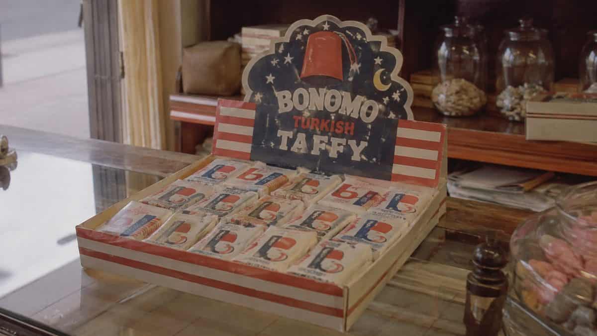 14 Classic '60s Candy Store Treats That Are Hard to Find Today 2 Vintage Bonomo Turkish Taffy on a counter