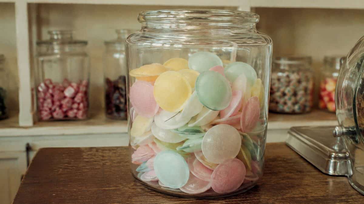 14 Classic '60s Candy Store Treats That Are Hard to Find Today 8 Satellite Wafers candy