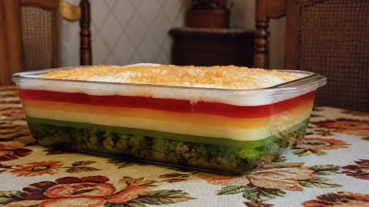 15 Classic '70s Recipes That Seem Completely Bizarre Today 9 Authentic 1970s photo of a layered jello salad.