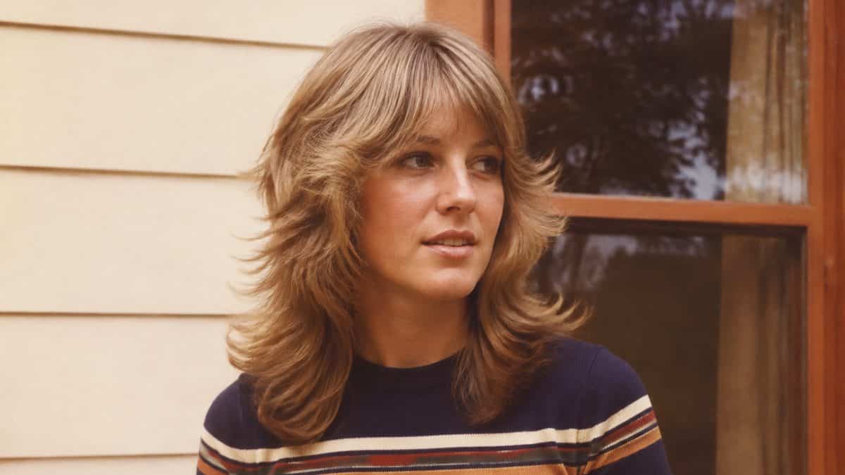 Every '70s Haircut That Everyone Wanted 12 Authentic 1970s photo of woman with a layered shag haircut