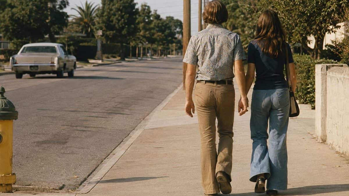 Dating Rules from the '70s That Sound Completely Insane Now 11 Authentic 1970s street photography of a couple walking
