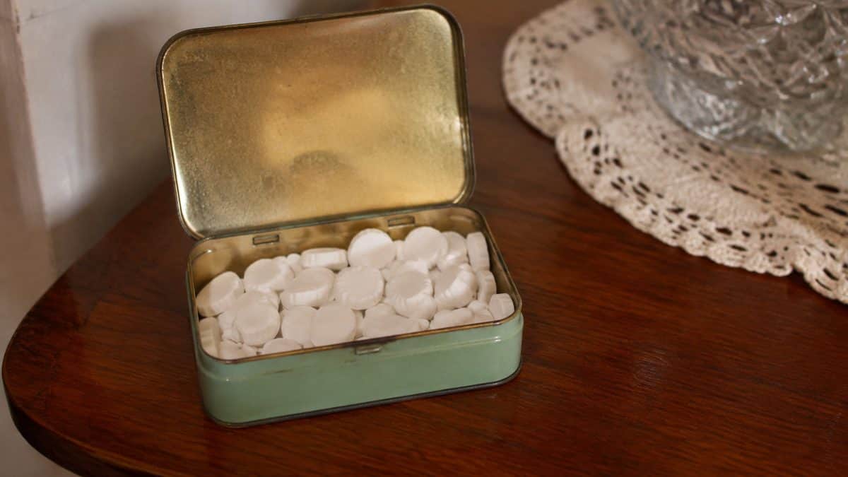 16 Essential Items Mom Always Carried That Saved the Day 13 Real vintage mint tin with actual candies