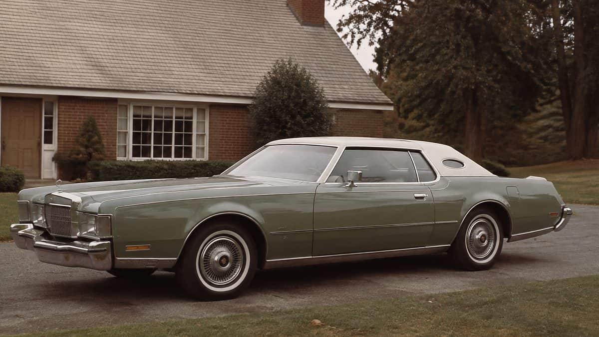 15 Seventies Cars We Were Convinced Were the Coolest Ever 7 1970s Lincoln Continental Mark IV
