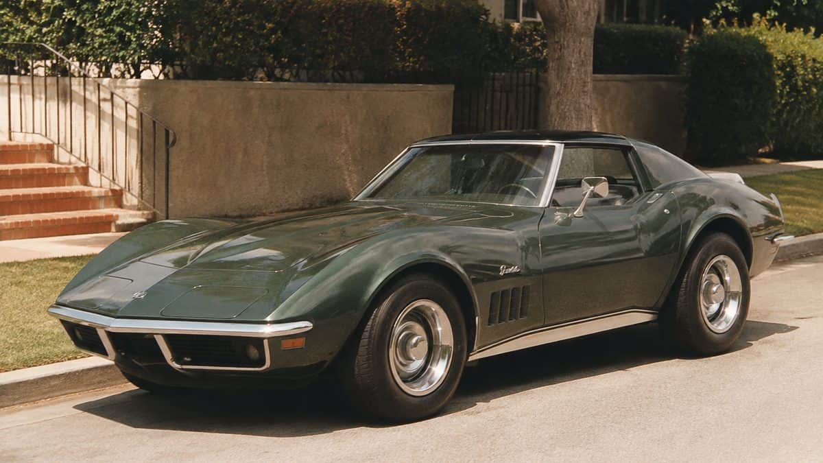 15 Seventies Cars We Were Convinced Were the Coolest Ever 8 1973-1977 Chevrolet Corvette Stingray.