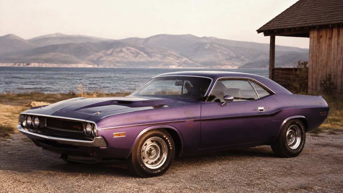 15 Seventies Cars We Were Convinced Were the Coolest Ever 9 1970-1974 Dodge Challenger R/T.