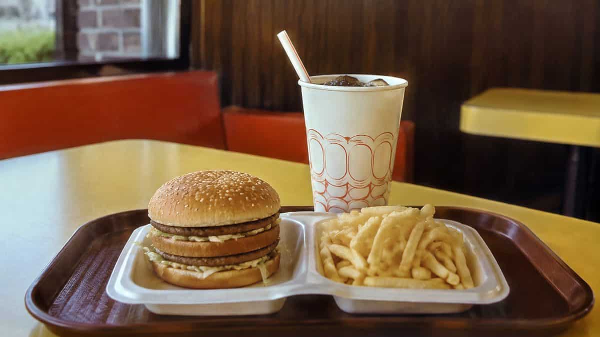 Genuine vintage advertisement or photo of a 1970s fast food meal.