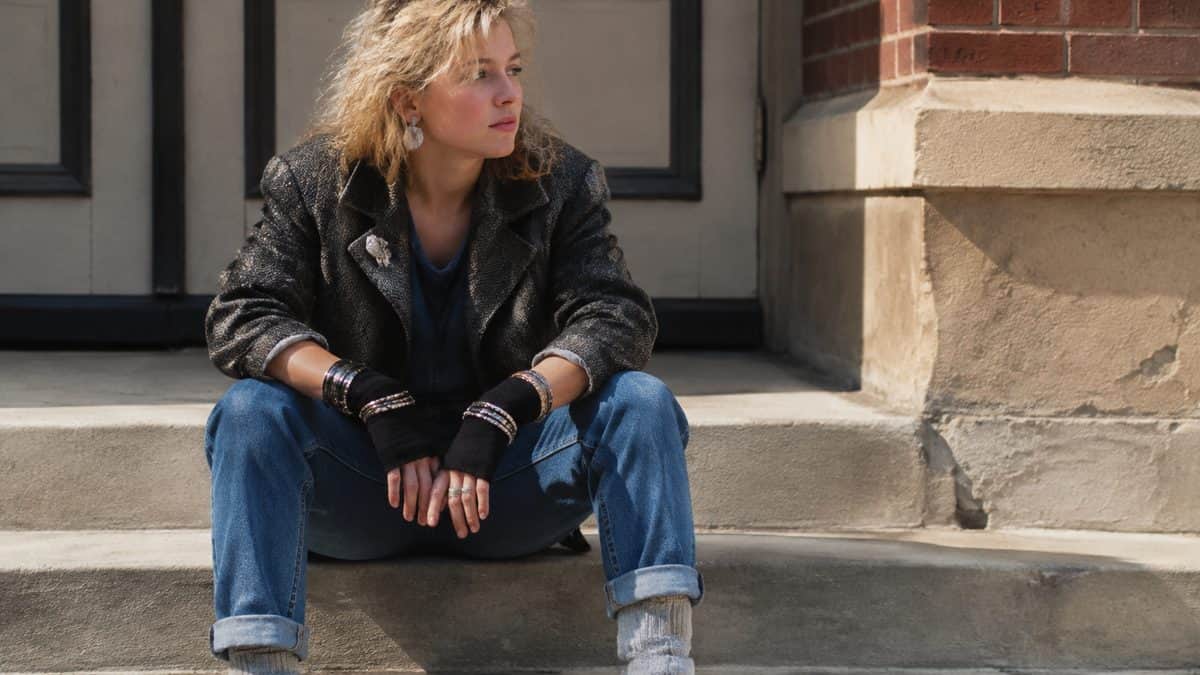 '80s Fashion Trends That Would Break the Internet Today 8 Fingerless gloves