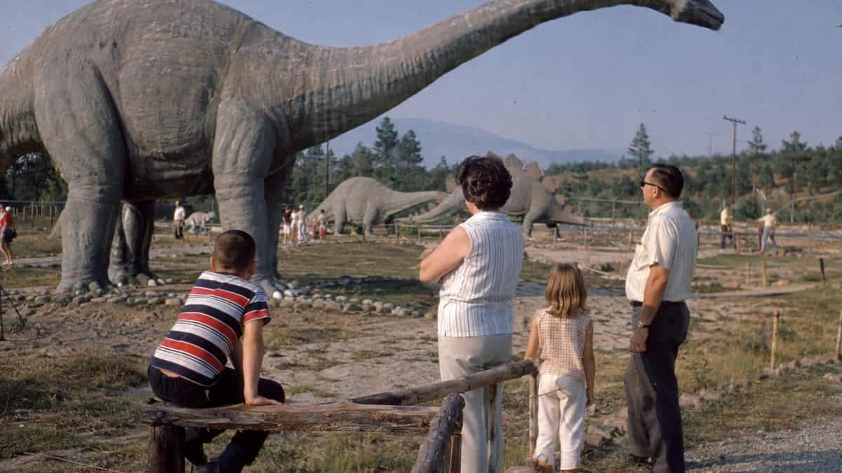 12 Iconic Roadside Attractions from the Sixties and Seventies 7 Real vintage snapshot at Dinosaur Land
