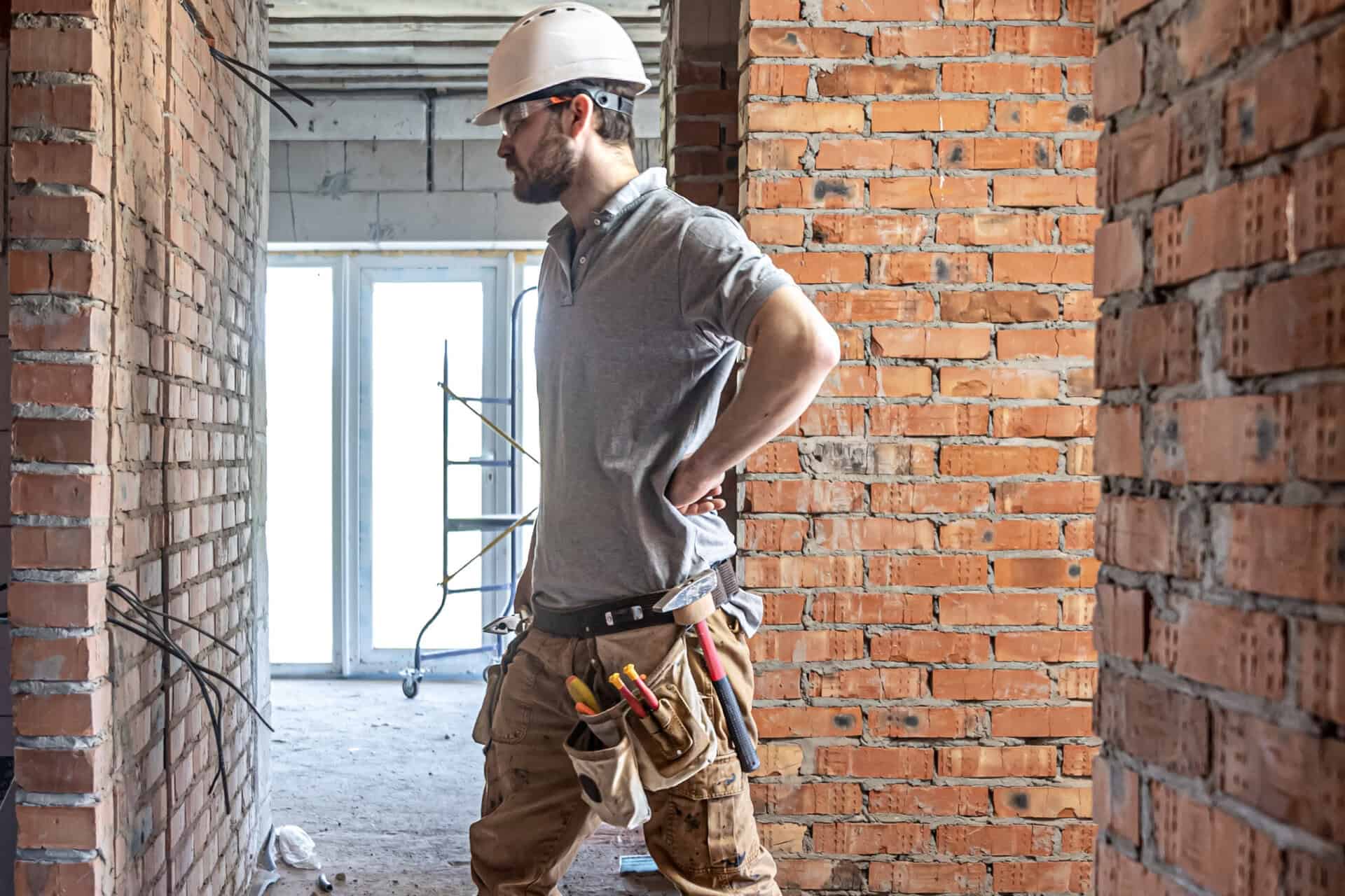 Why Hiring a Licensed Building Contractor is Essential