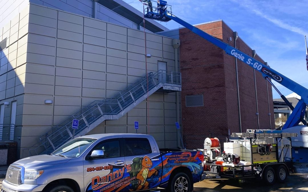 commercial pressure washing service in olde town slidell la