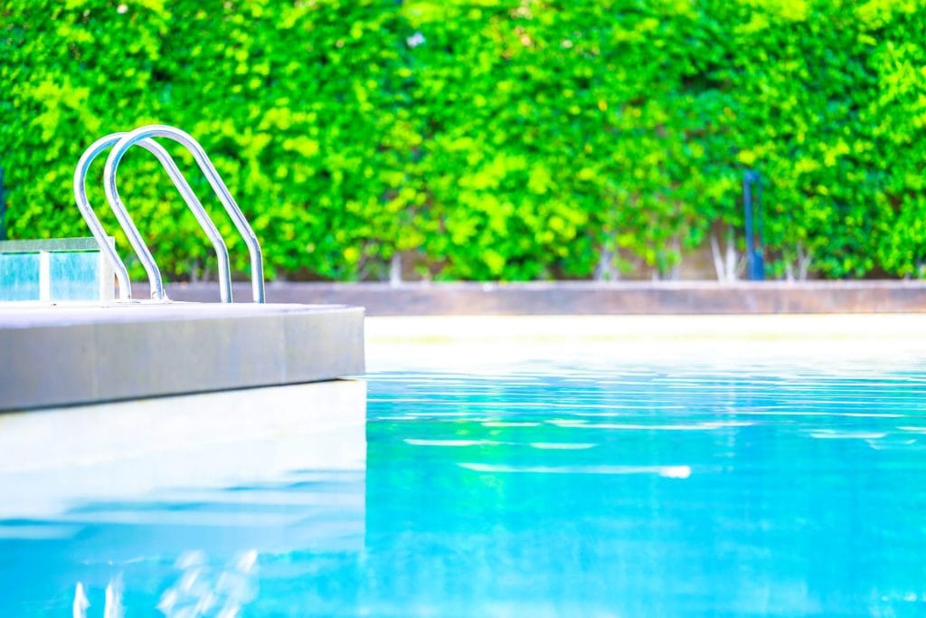 stair-around-swimming-pool