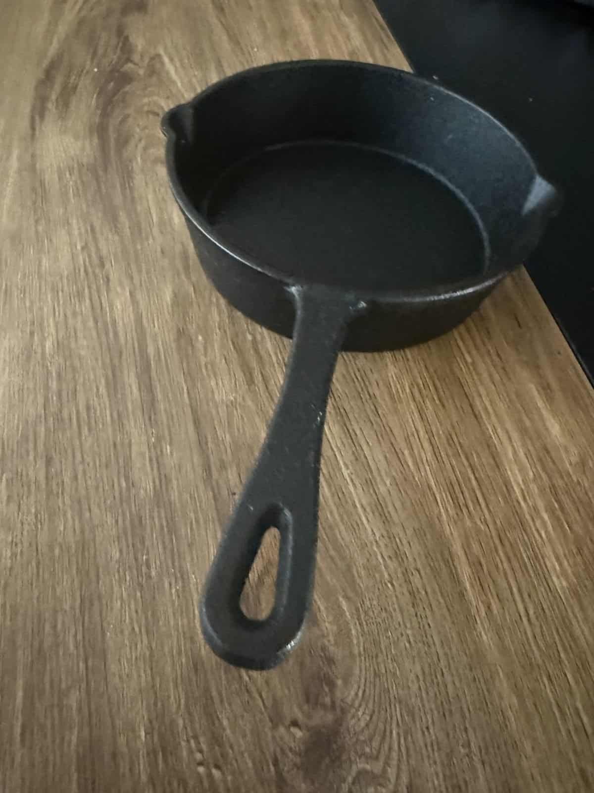 Best Cast Iron Skillets in 2026: Sear Better and Last Longer