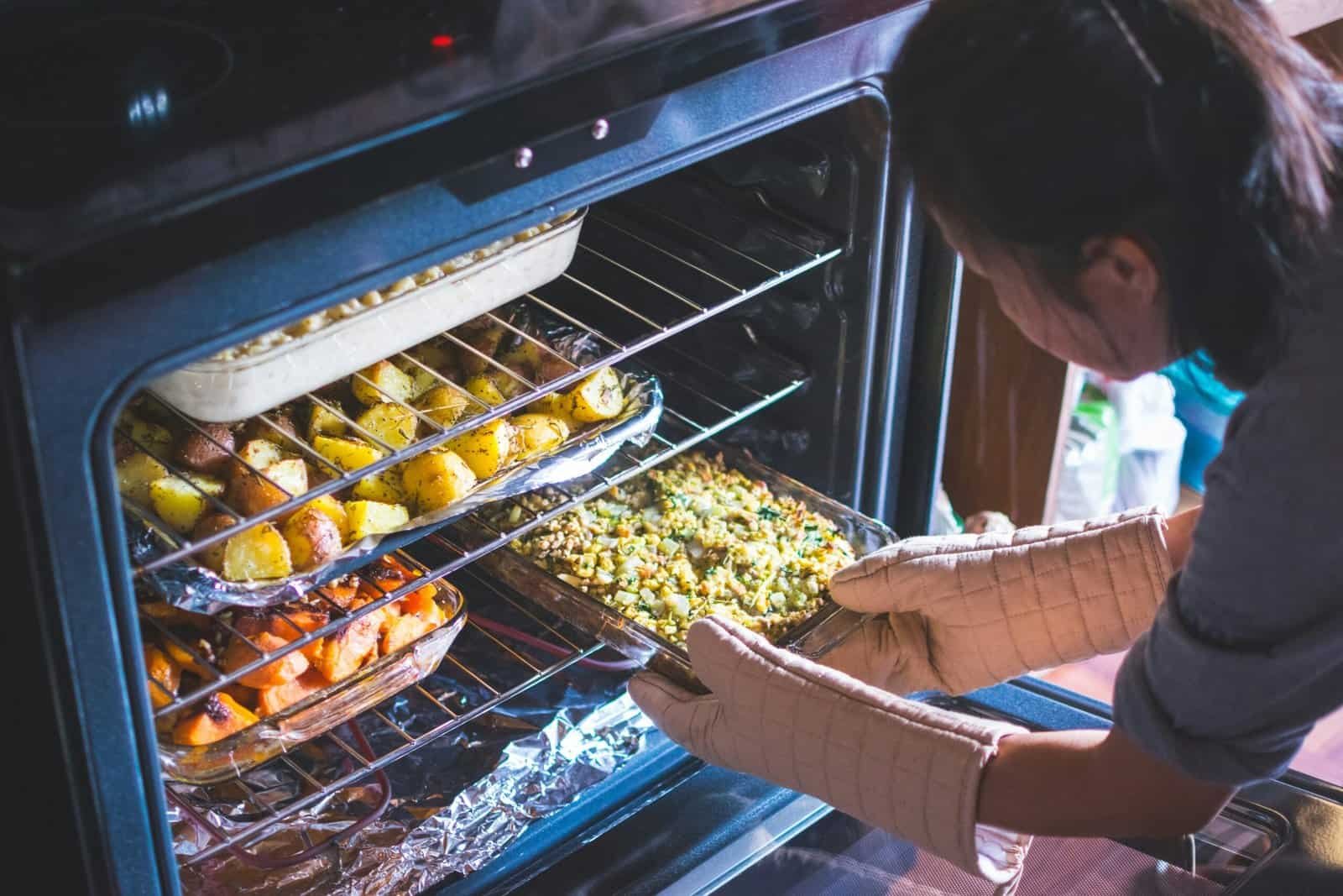 How to Tell if Cookware Is Oven Safe: A Simple Guide
