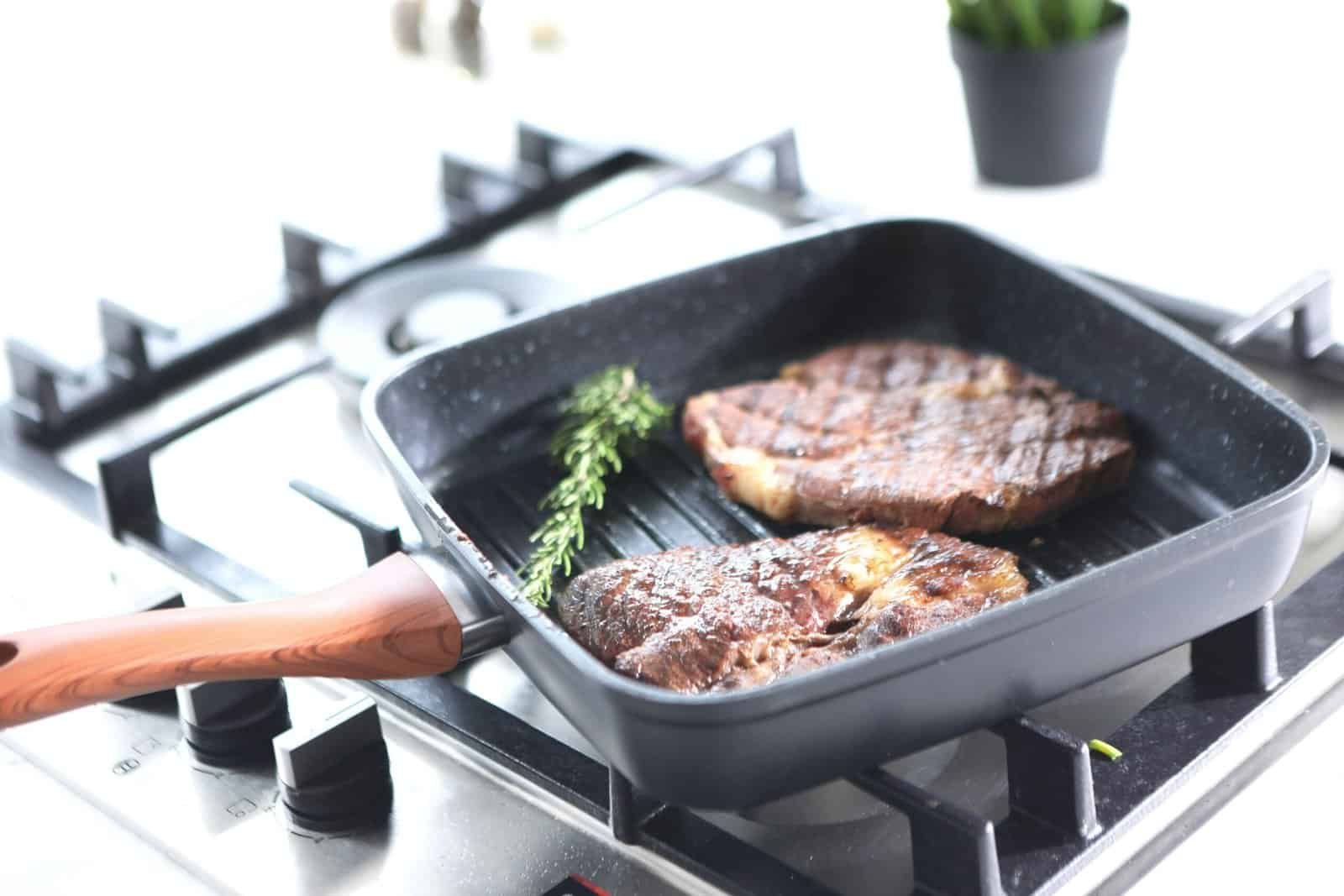 Best Grill Pans in 2026: Stovetop Sear Marks Without the Outdoor Grill