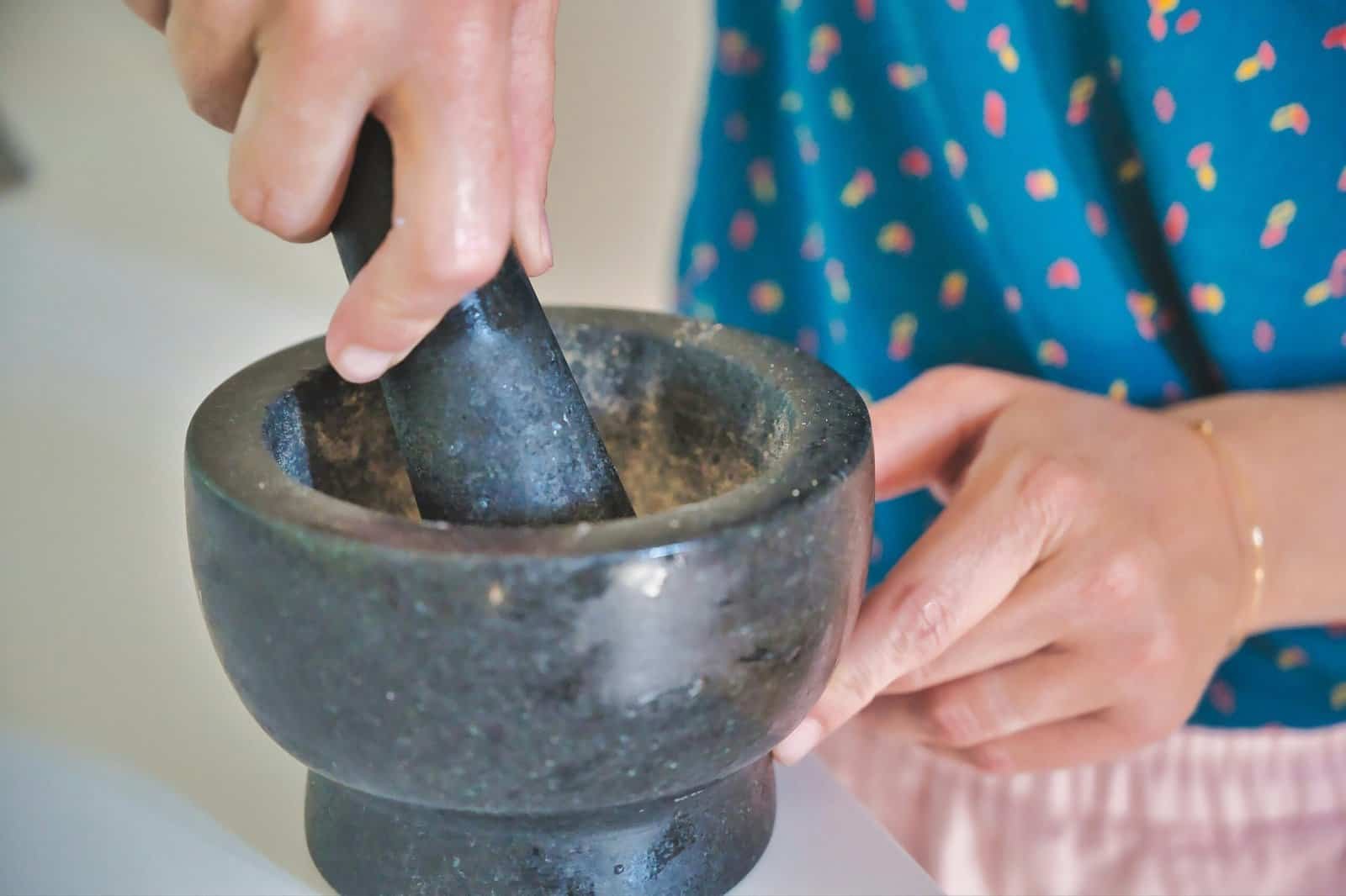 Mortar and Pestle vs Spice Grinder: Which Should You Use?