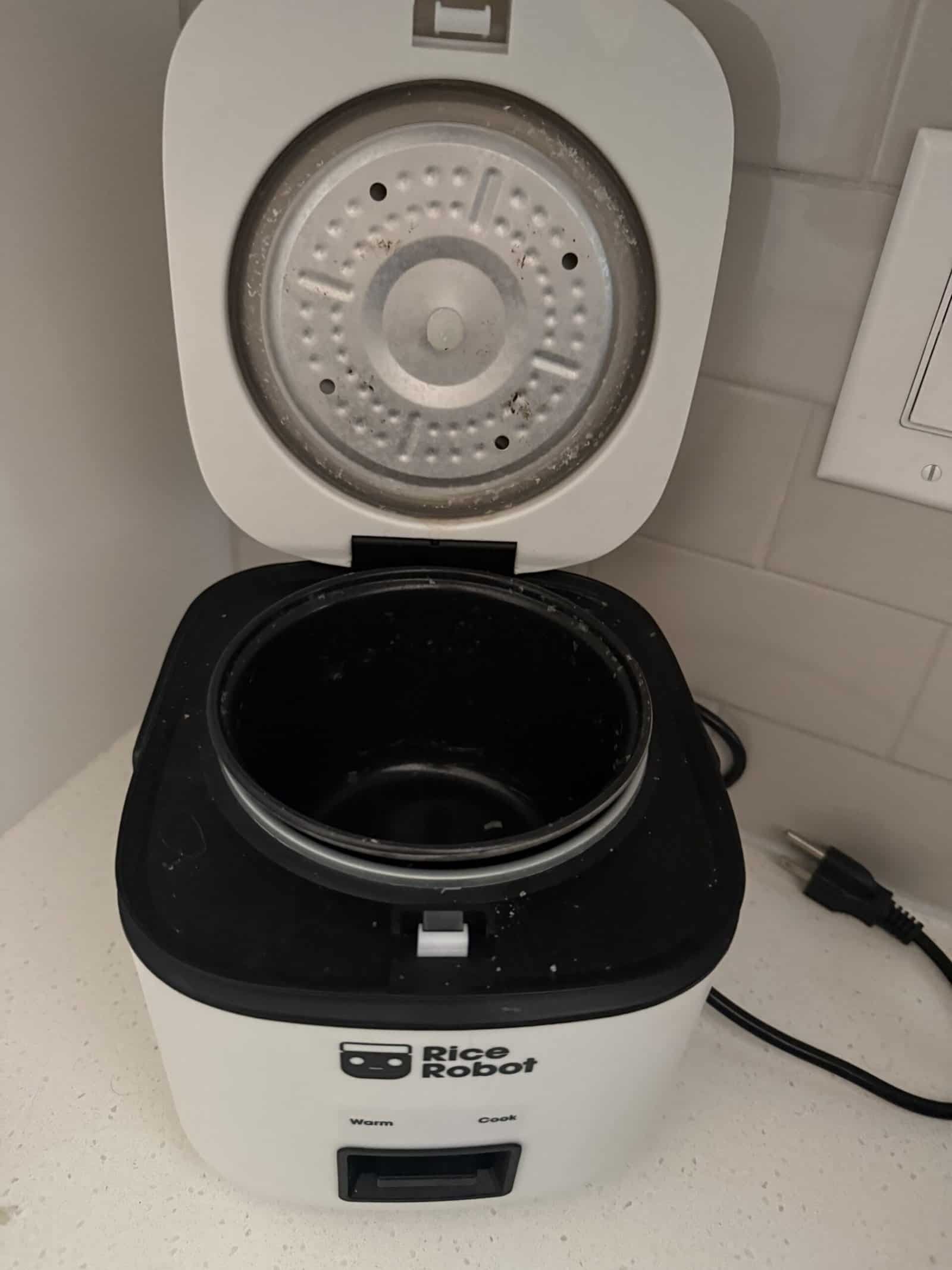 How to Clean a Rice Cooker: Tips For Easy Cleaning