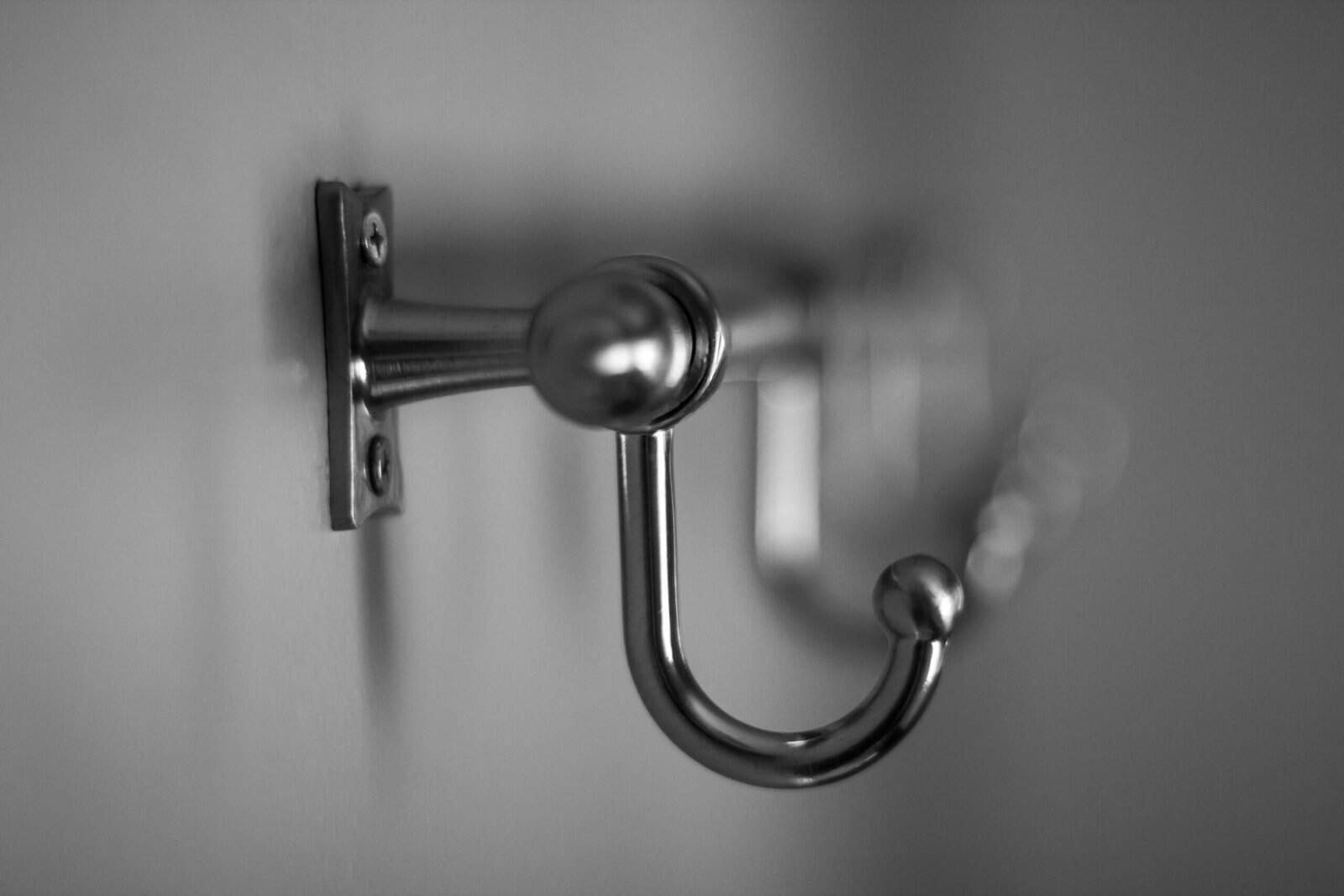 Best Coat Racks and Hooks for Entryways in 2026: Weight Ratings and What Your Wall Can Hold